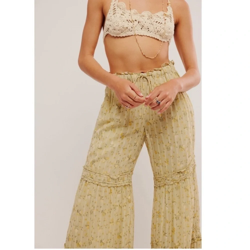 Free People Emmaline Tiered Pull-On Pants Size Small NWT
